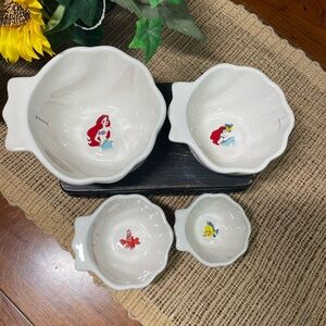 THE LITTLE MERMAID SHELL Rae Dunn Measuring Cups
